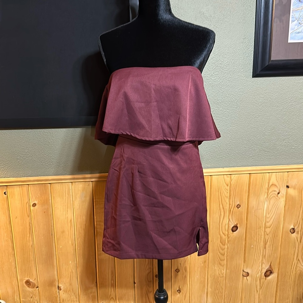 Lulu’s strapless dress
